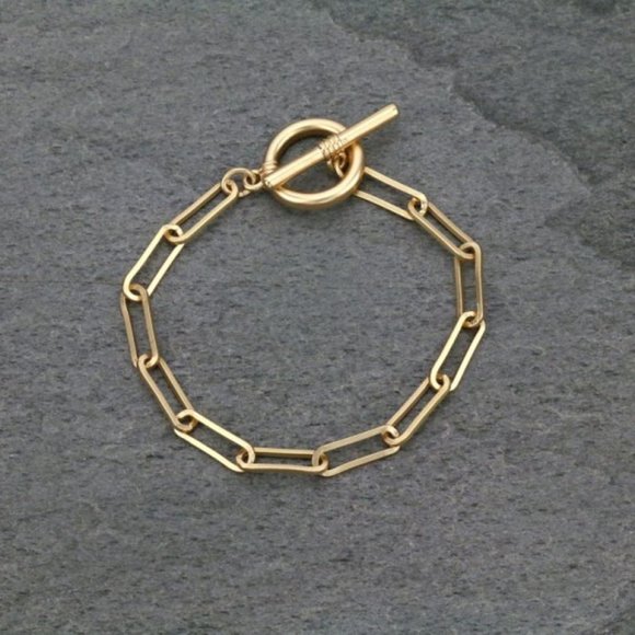 Gold Chain Link Bracelet with Circle Closure - Picture 1 of 1